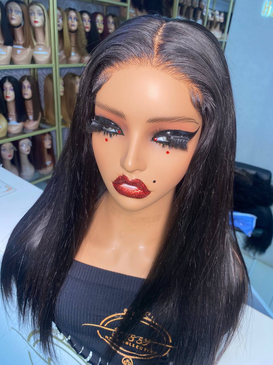 Glueless Peruvian straight wigs