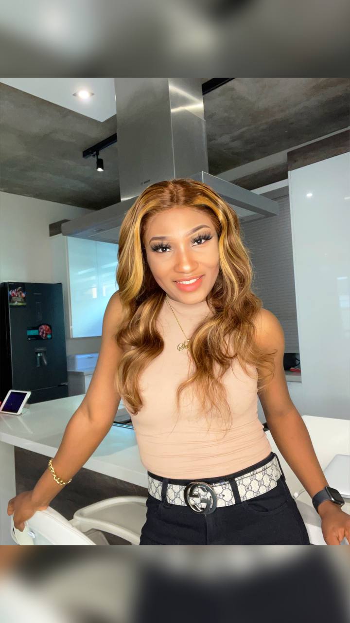 Nadia Wig